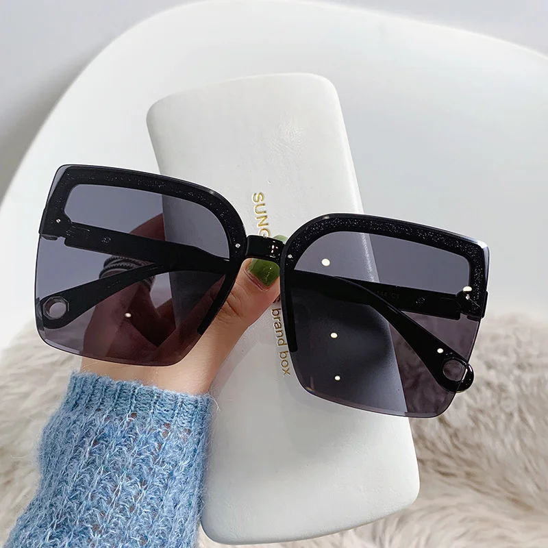 Oversized Sunglasses Man Woman - Vintage Fashion Images 评论和价格