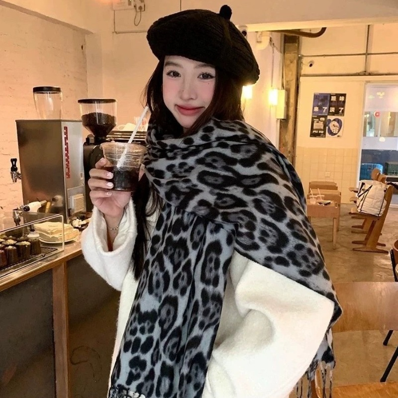 2025 New Retro Silk Leopard Pa - Vintage Fashion Style Men 评论和价格